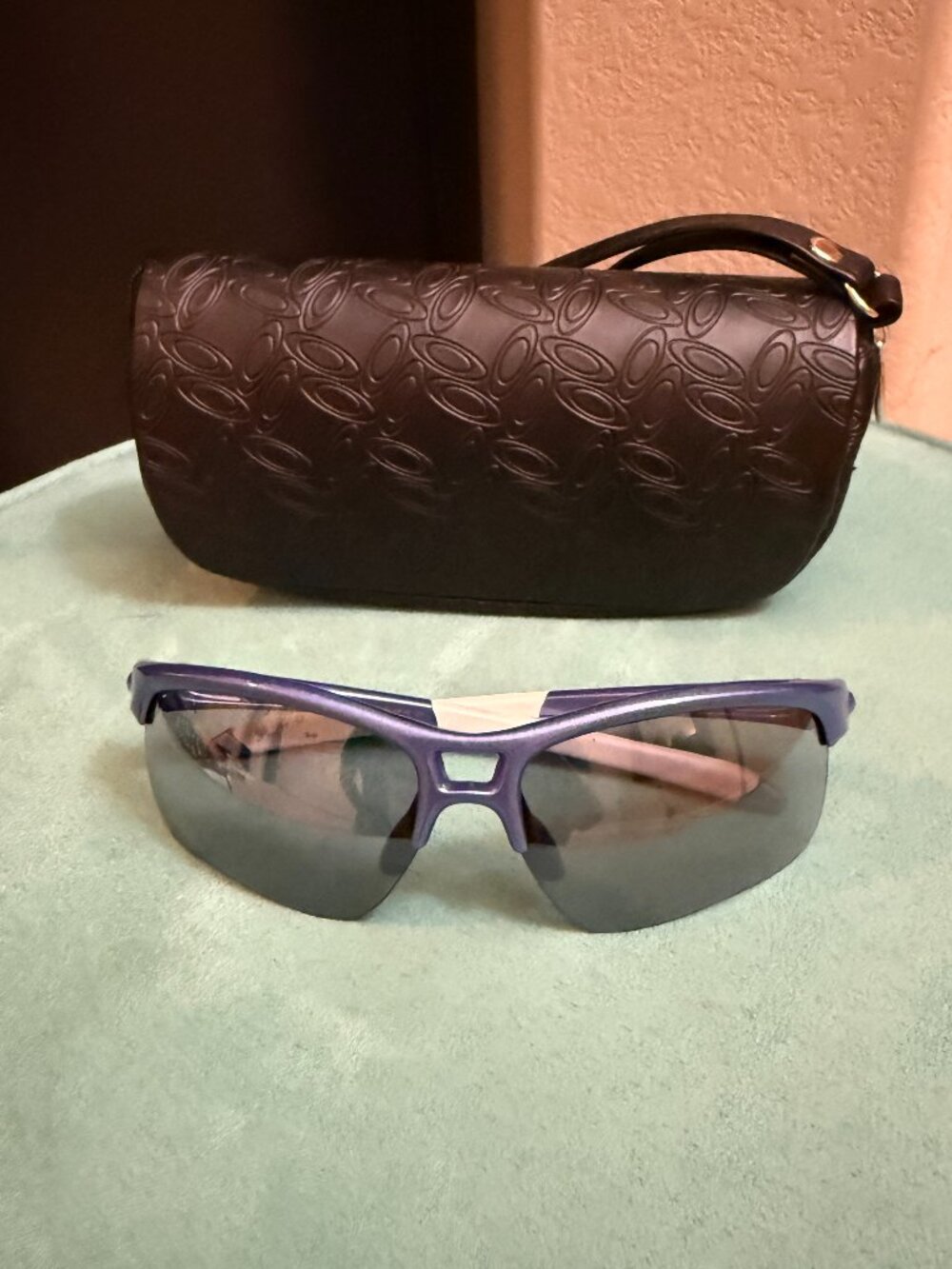 Women's / Youth Oakley Flak Sunglasses with case - Purple and white, gray lens
